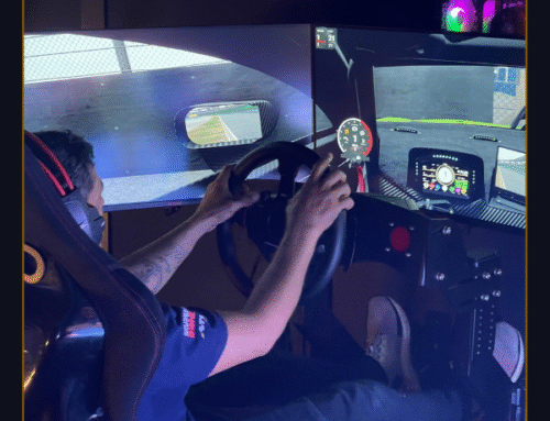 Últimos dias para conferir exposição e simulador da Stock Car no Villa Romana Shopping!